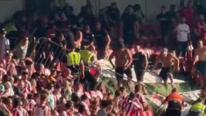 Fudbal u sjeni ekstremizma: Hitlerov pozdrav na tribinama, a onda su 'divljaci' krenuli...